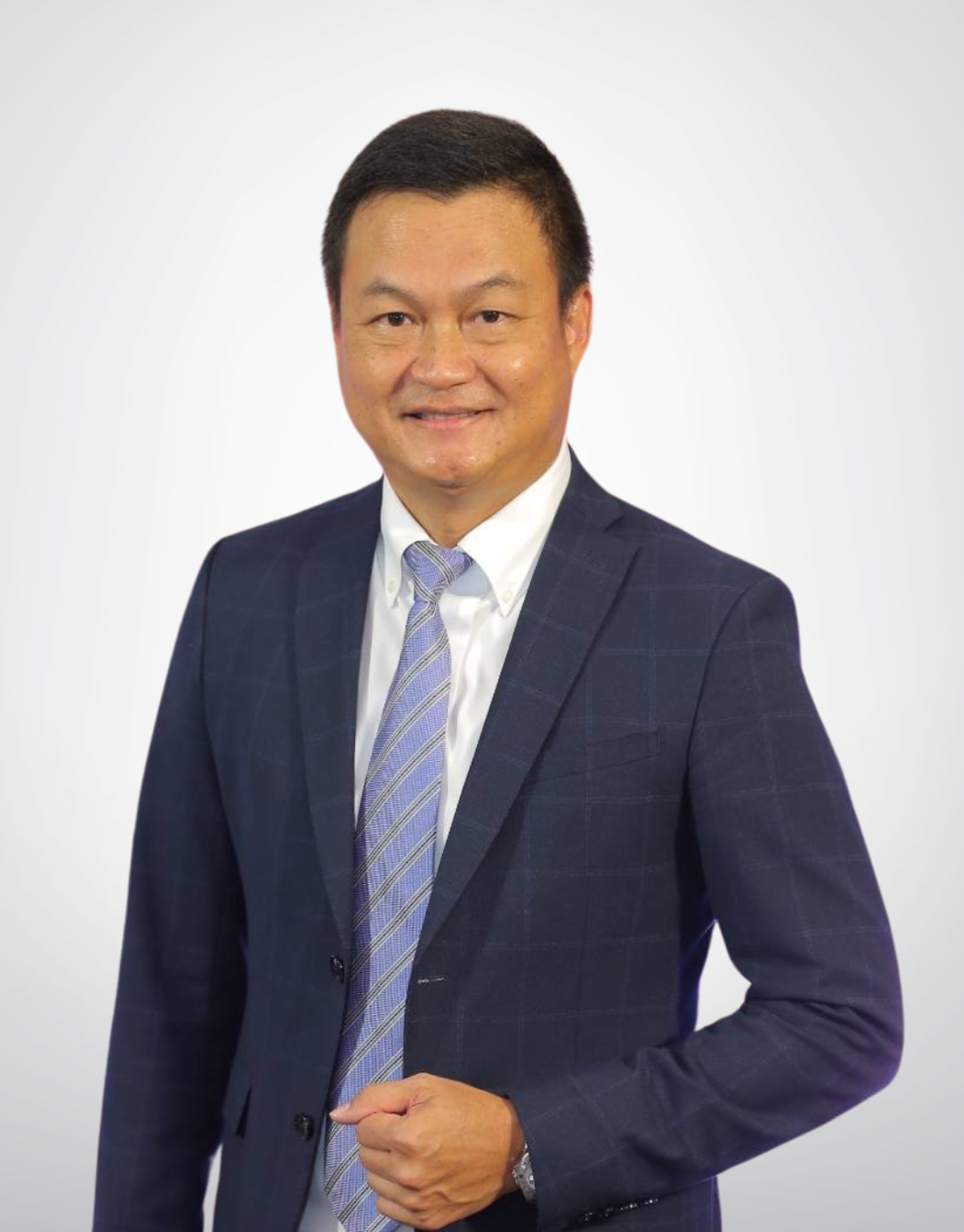 Mr. Praween Wirotpan