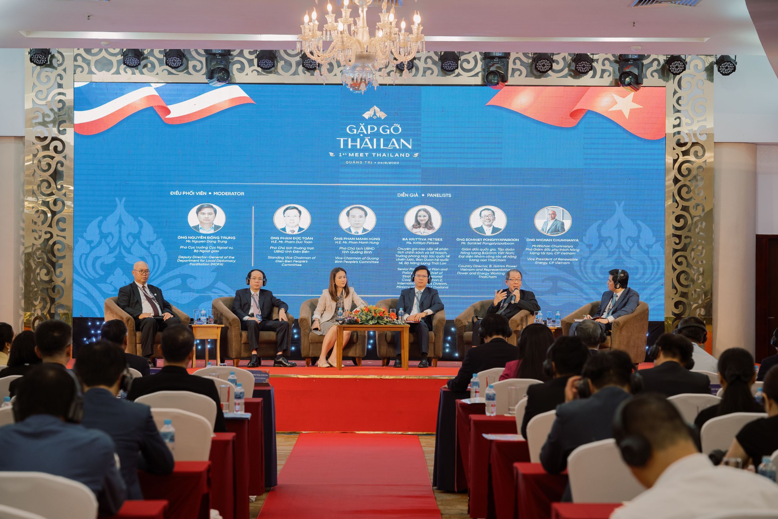 Mr. Somkiet Pongpiyapaiboon – ThaiCham’s representative of Power and Energy Working Group, also attended as a panelist