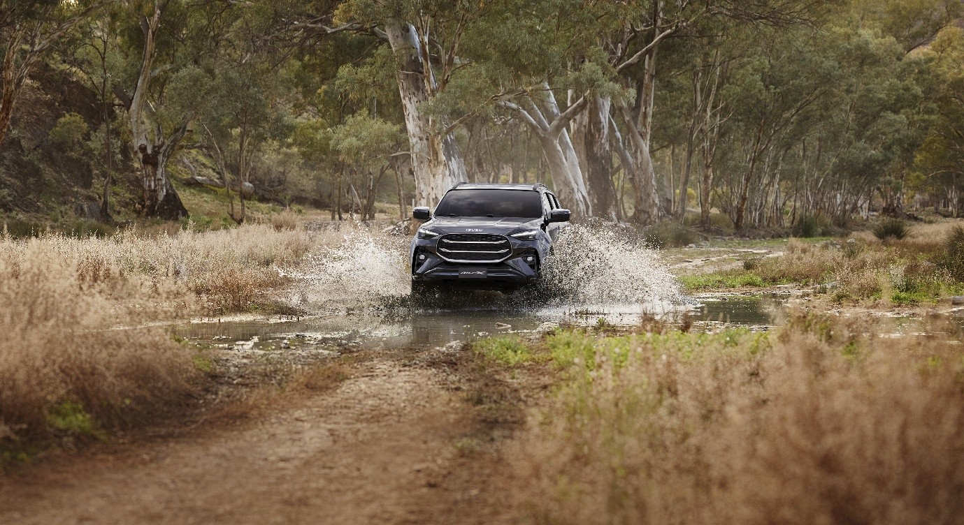 NEW ISUZU mu-X 2025