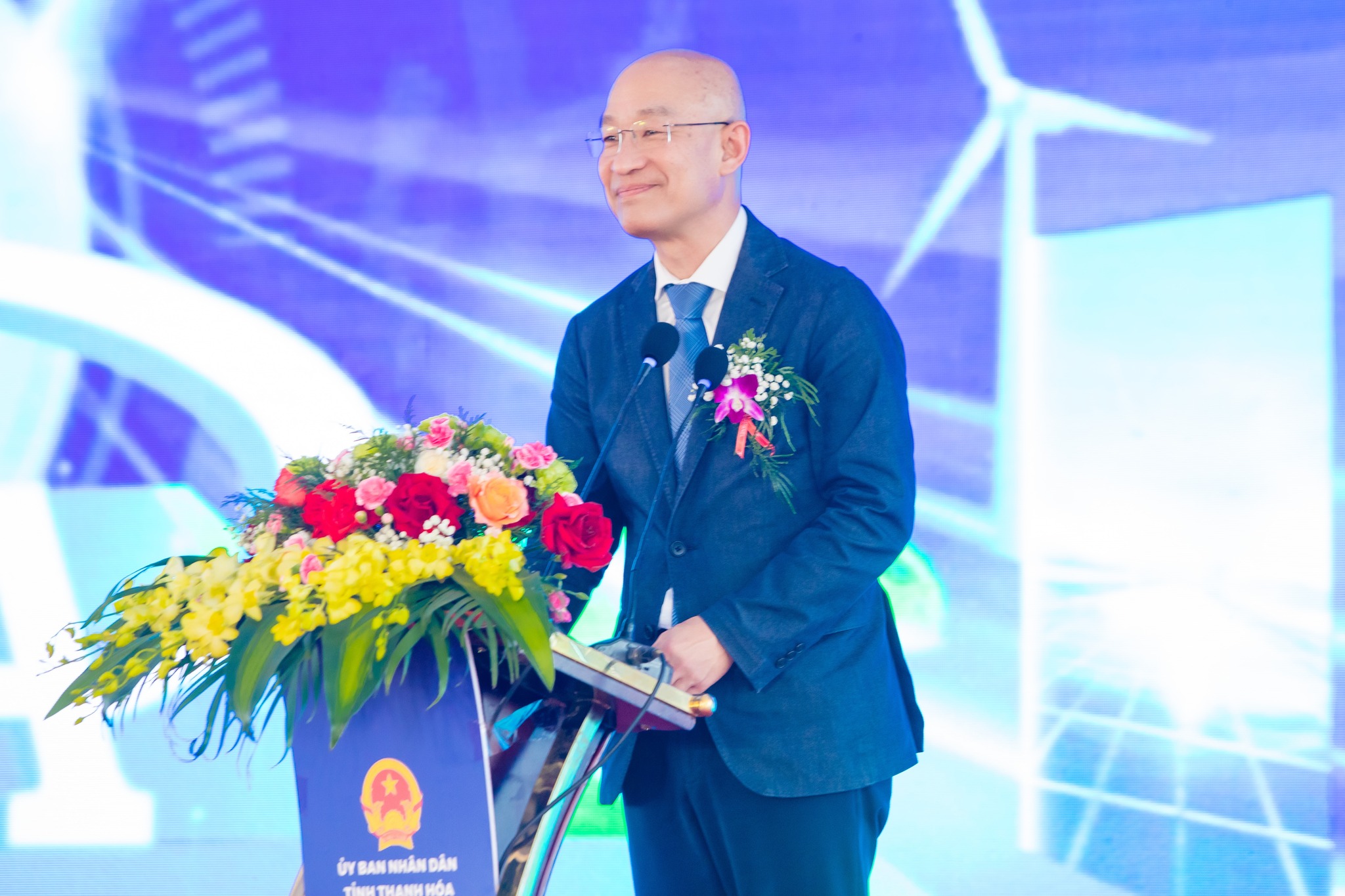 Mr. Pajongwit Pongsivapai, Chief Executive Officer of WHA Industrial Development Public Company Limited .