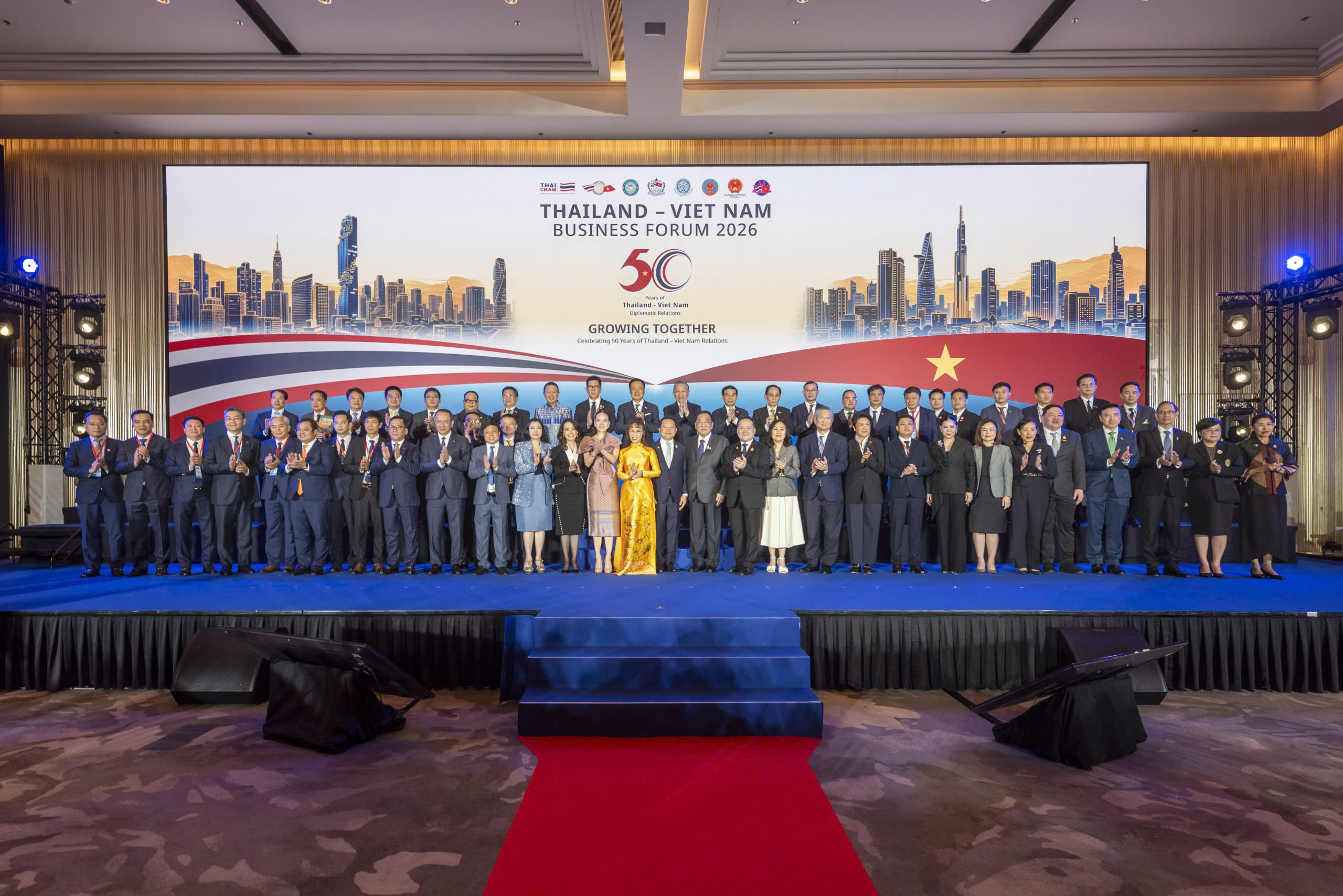 AMATA VN SHINES AT THAILAND-VIETNAM FORUM; AMATA VN MEETS PRES. TO LAM TO REFORGE STRATEGIC TIES