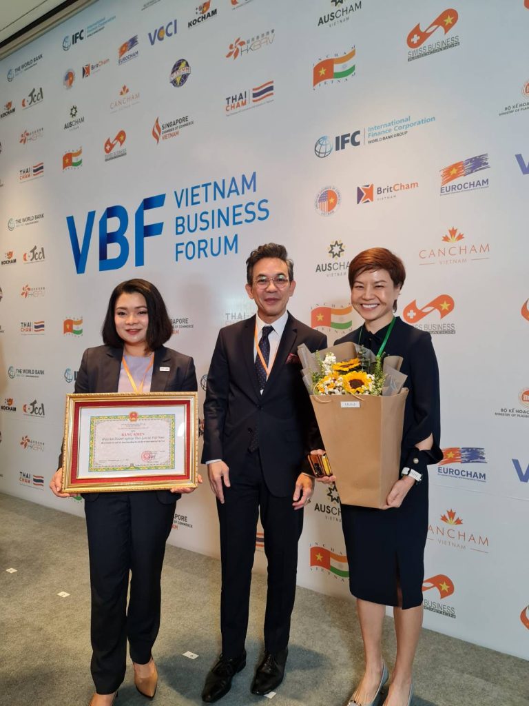 ThaiCham’s representatives and Thai Ambassador to Vietnam attended the Annual Vietnam Business Forum.